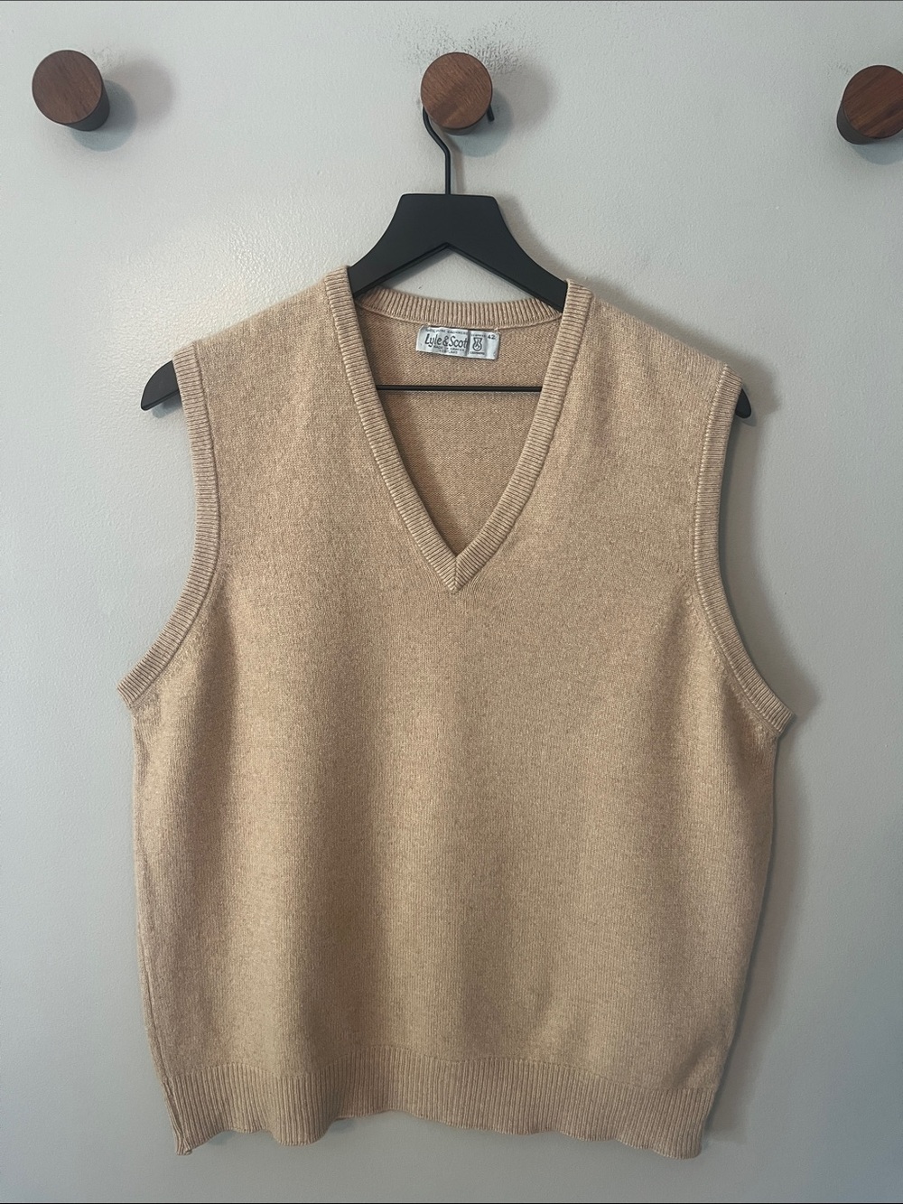 Lyle & Scott 100% Cashmere Sweater Vest Brown *see measurements* Tag size 42